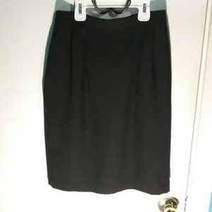 Liz Claiborne black pencil skirt petite 4